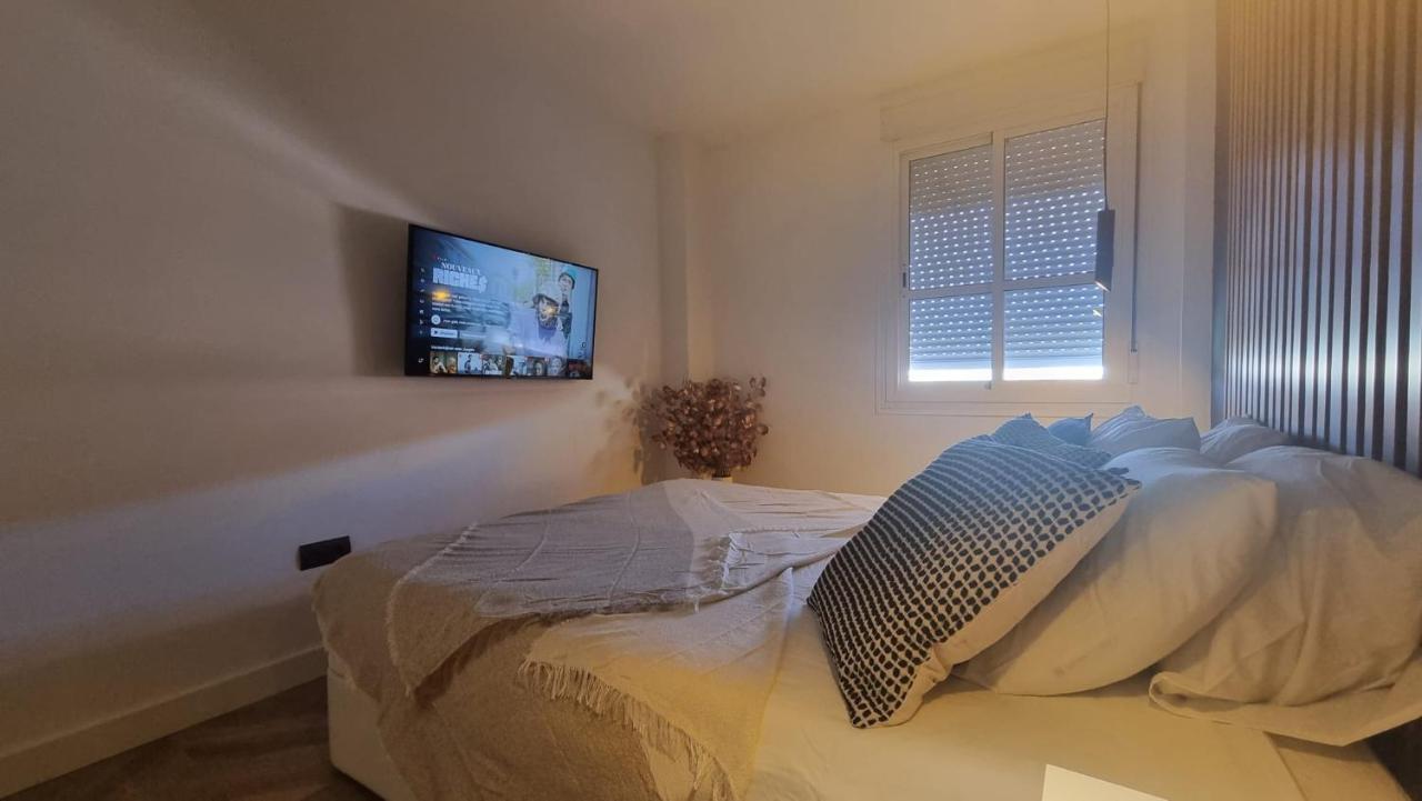 Luxe Appartement In Het Centrum Van Malaga Met Gratis Parkeerplek! Buitenkant foto