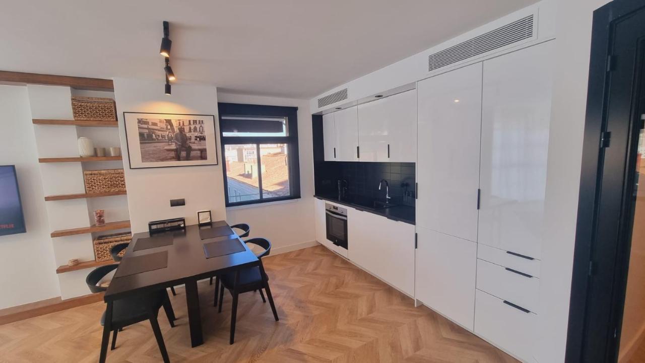 Luxe Appartement In Het Centrum Van Malaga Met Gratis Parkeerplek! Buitenkant foto