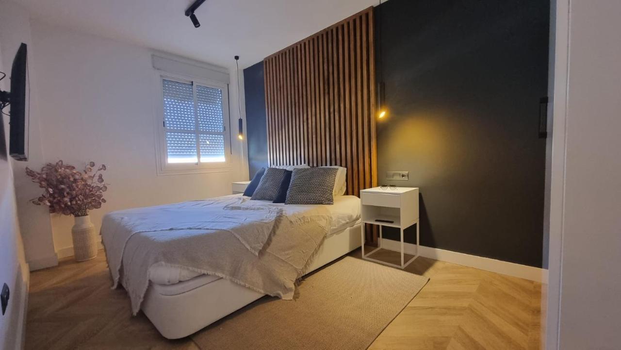 Luxe Appartement In Het Centrum Van Malaga Met Gratis Parkeerplek! Buitenkant foto