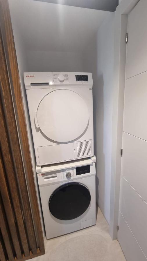 Luxe Appartement In Het Centrum Van Malaga Met Gratis Parkeerplek! Buitenkant foto